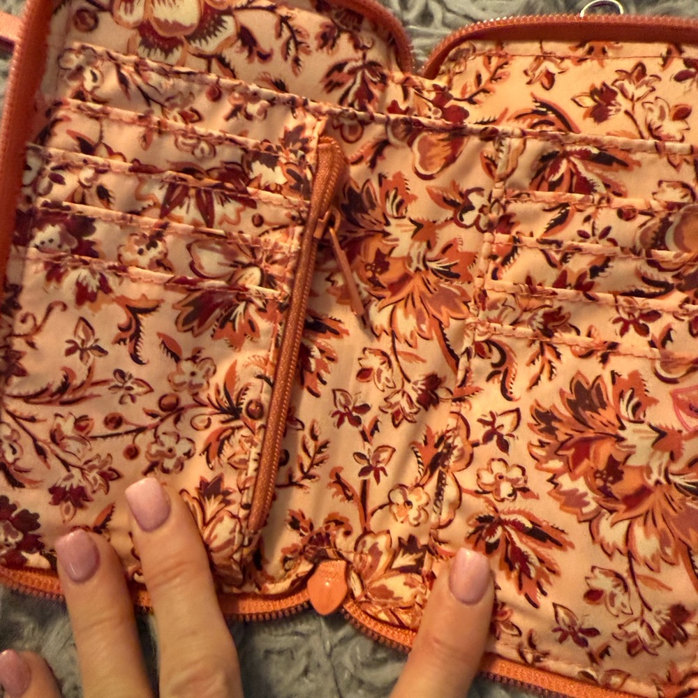 Vera Bradley Quilted Coral Wristlet Wallet - Picture 3 of 6